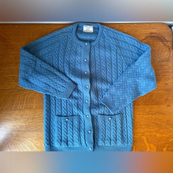 Vintage College Point Medium Cardigan Blue Crewneck Cable Knit Acrylic Classic - Picture 9 of 12